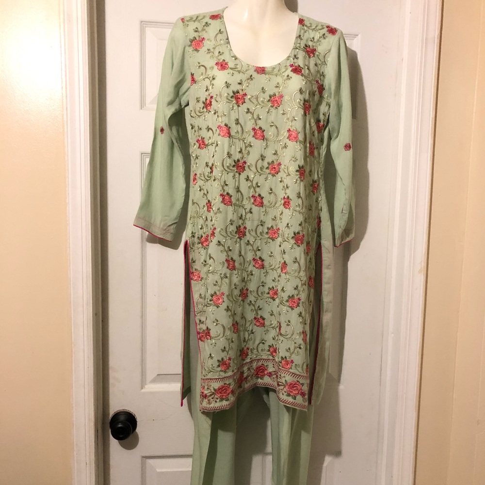 Pakistani Indian Shalwar Kameez - image 1